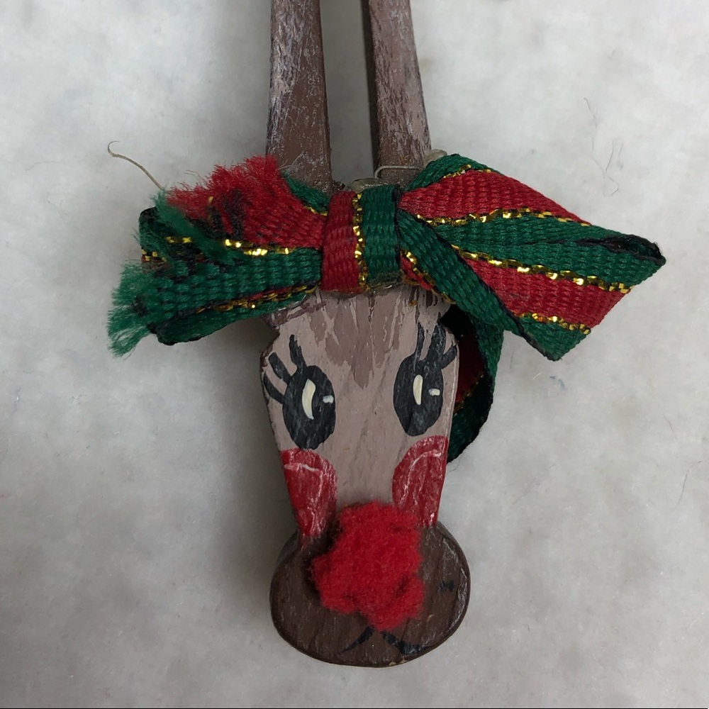 Hand painted Rudolph Necklace - Picture 5 of 5
